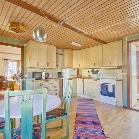 Gaeststugan Skara Extérieur photo