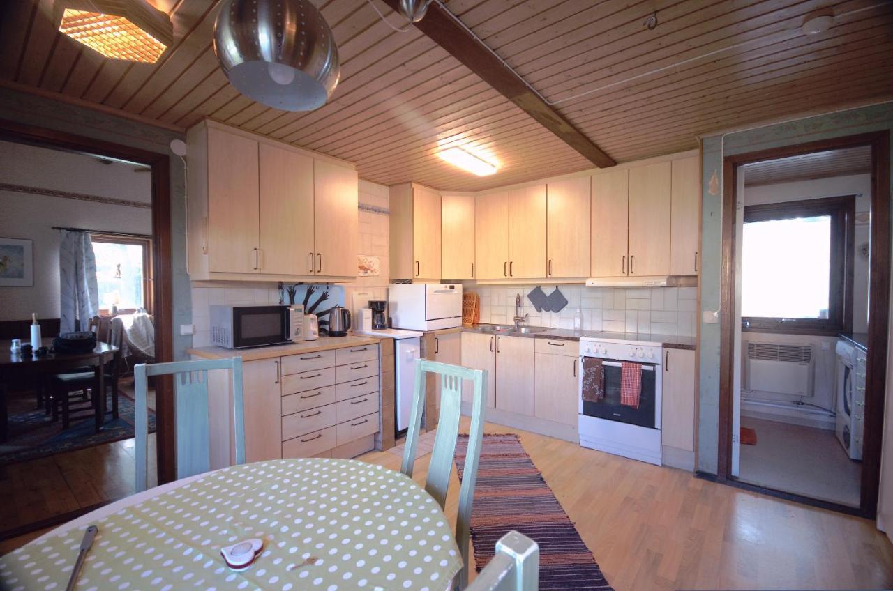 Gaeststugan Skara Extérieur photo