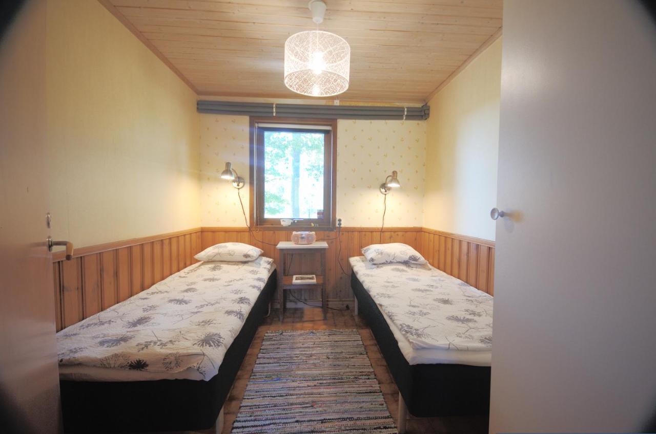 Gaeststugan Skara Extérieur photo